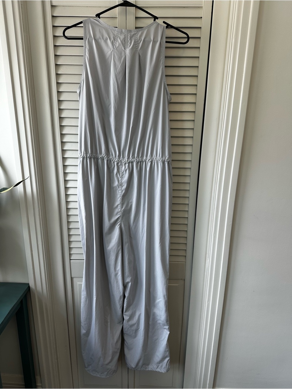 Athleta Flex Light Gray Sleeveless Zip-Front Utility Jumpsuit - Picture 4 of 4